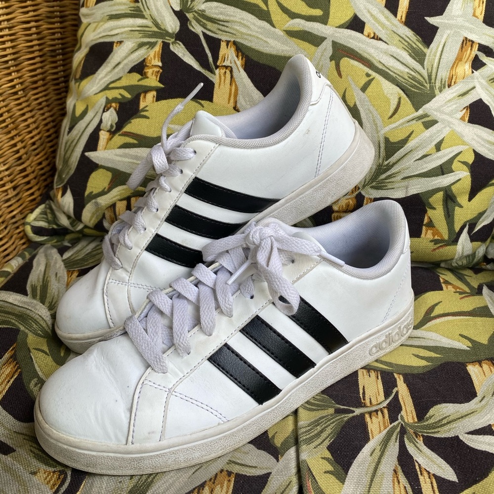 Adidas Sneakers